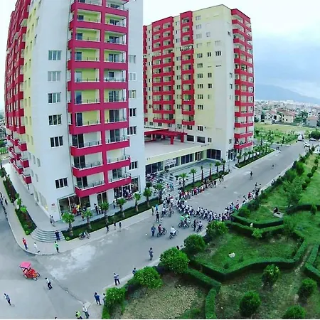 Garden Apartment *